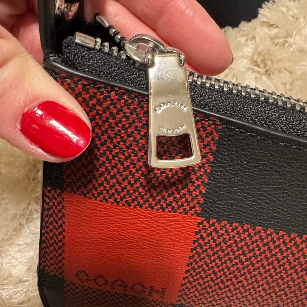 ✨NWOT Coach Buffalo Plaid Jes Baguette red and black leather crossbody bag ✨ - Picture 9 of 10